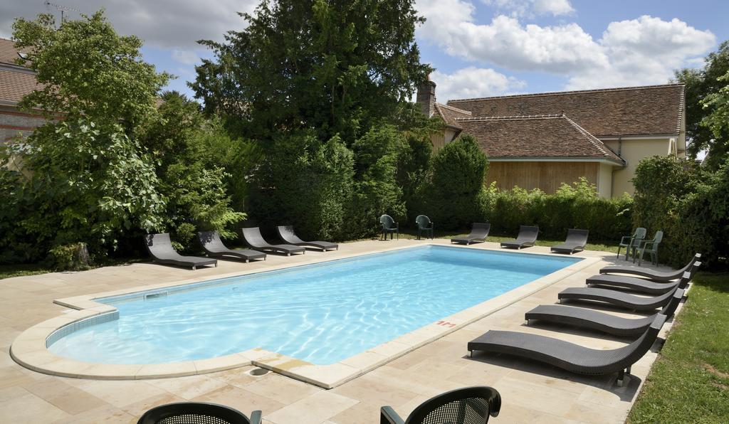 Logis Le Tadorne Hotel Piney Kültér fotó
