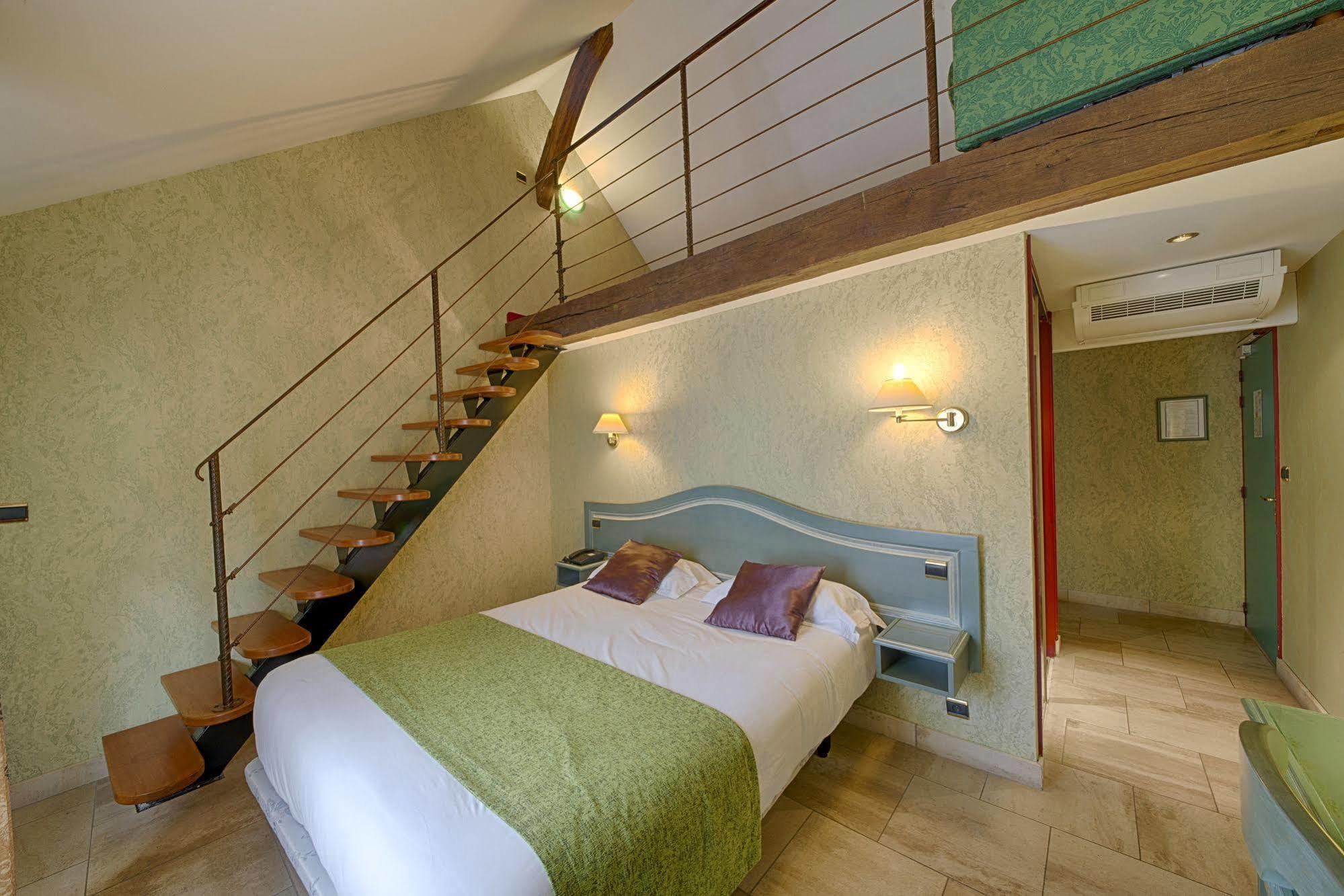 Logis Le Tadorne Hotel Piney Kültér fotó